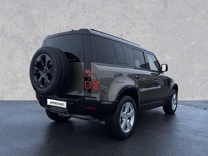 Gebraucht Land Rover Defender SE Dynamic 252 PS (185 kW) 2026 Gondwana stone gloss SUV