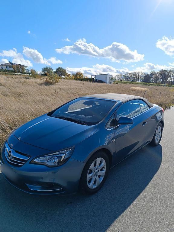 Gebraucht Opel Cascada 140 PS (102 kW) 2013 Blau Cabrio