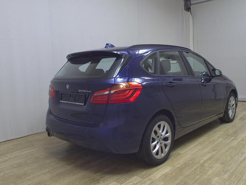 Gebraucht BMW 225 Active Tourer Advantage 224 PS (164 kW) 2020 Blau Van / Kleinbus