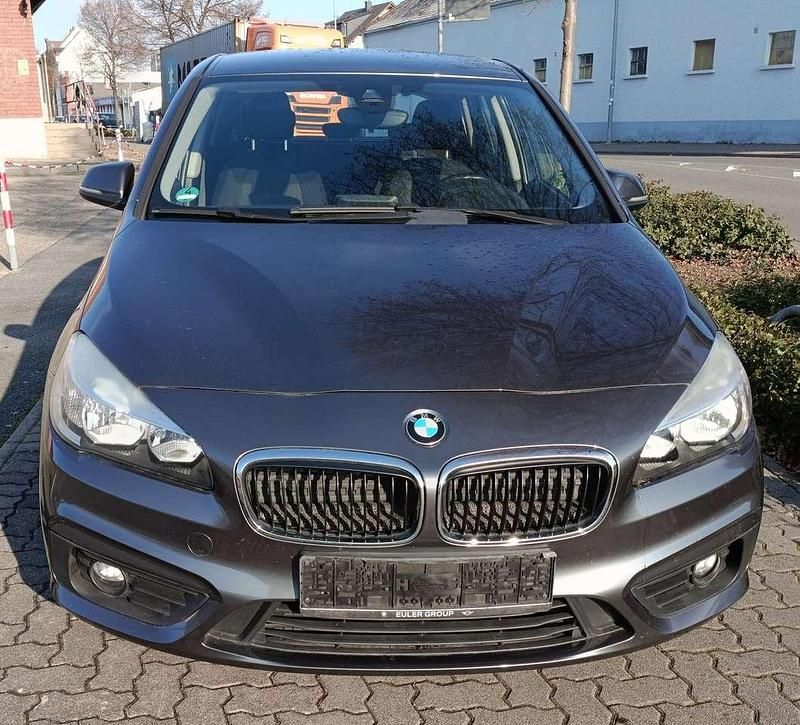 Gebraucht BMW 216 Performance 116 PS (85 kW) 2016 Grau Van / Kleinbus