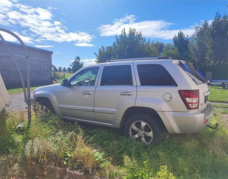 Silber Gebraucht 2007 Jeep Grand Cherokee SUV | 5.500 € (Fairer Preis) - Bild 1/4