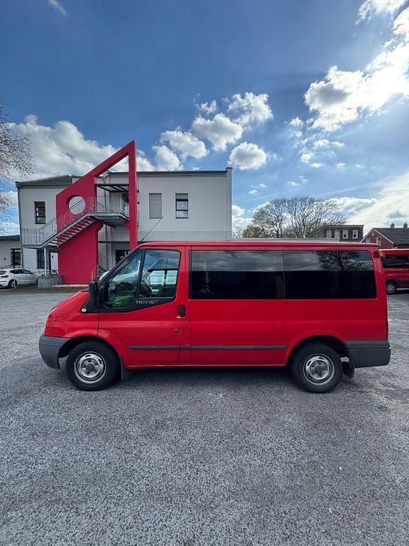 Gebraucht Ford Transit 140 PS (102 kW) 2013 Rot Van / Kleinbus