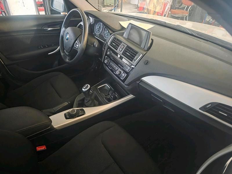 Gebraucht BMW 116 109 PS (80 kW) 2015 Weiß Kleinwagen