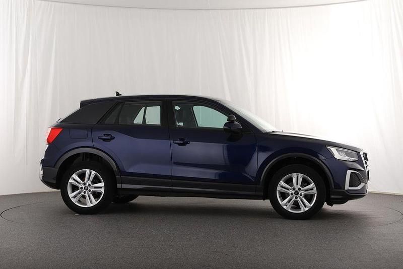 Gebraucht Audi Q2 Advanced 116 PS (85 kW) 2024 Navarrablau metallic SUV