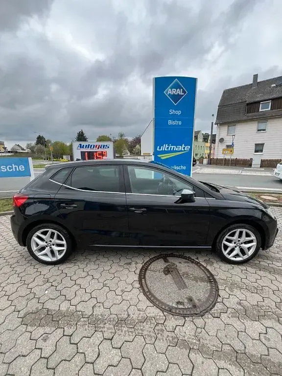 Gebraucht Seat Ibiza XCELLENCE 95 PS (69 kW) 2017 Schwarz Limousine