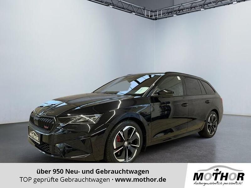 Schwarzmagic perleffekt Gebraucht 2024 Skoda Octavia RS Kombi | 39.820 € (Fairer Preis) - Bild 1/4