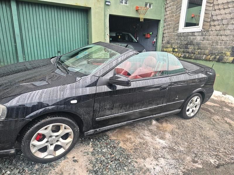 Gebraucht Opel Astra Cabriolet 192 PS (141 kW) 2003 Schwarz Cabrio