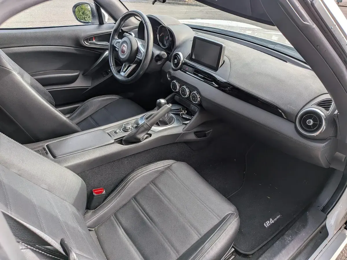 Gebraucht Fiat 124 103 PS (75 kW) 2016 Weiß Cabrio