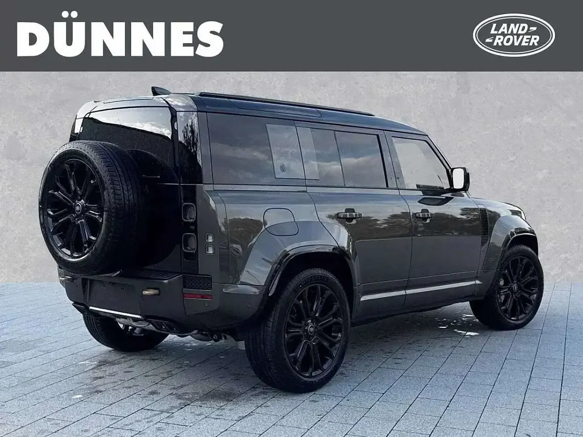 Gebraucht Land Rover Defender 635 PS (467 kW) 2025 Grün (faroe green) SUV