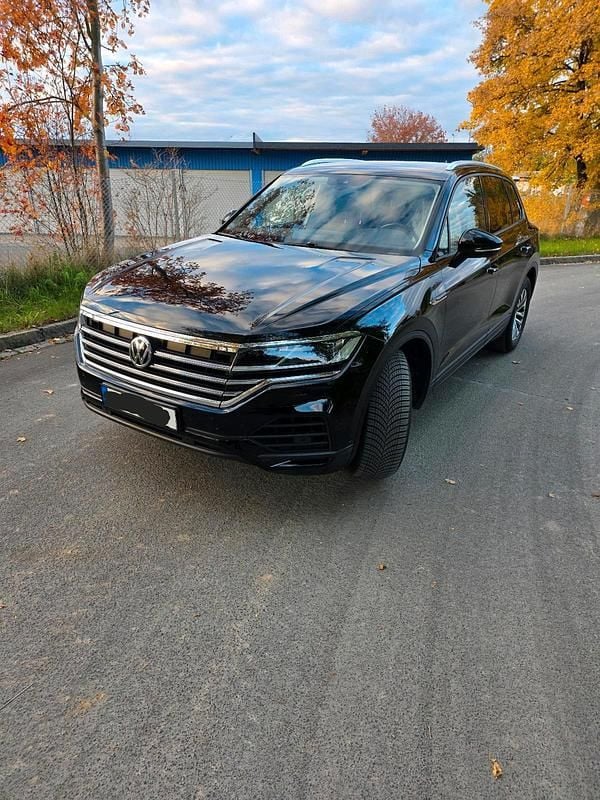 Schwarz Gebraucht 2019 VW Touareg SUV | 29.999 € (Superpreis) - Bild 1/4