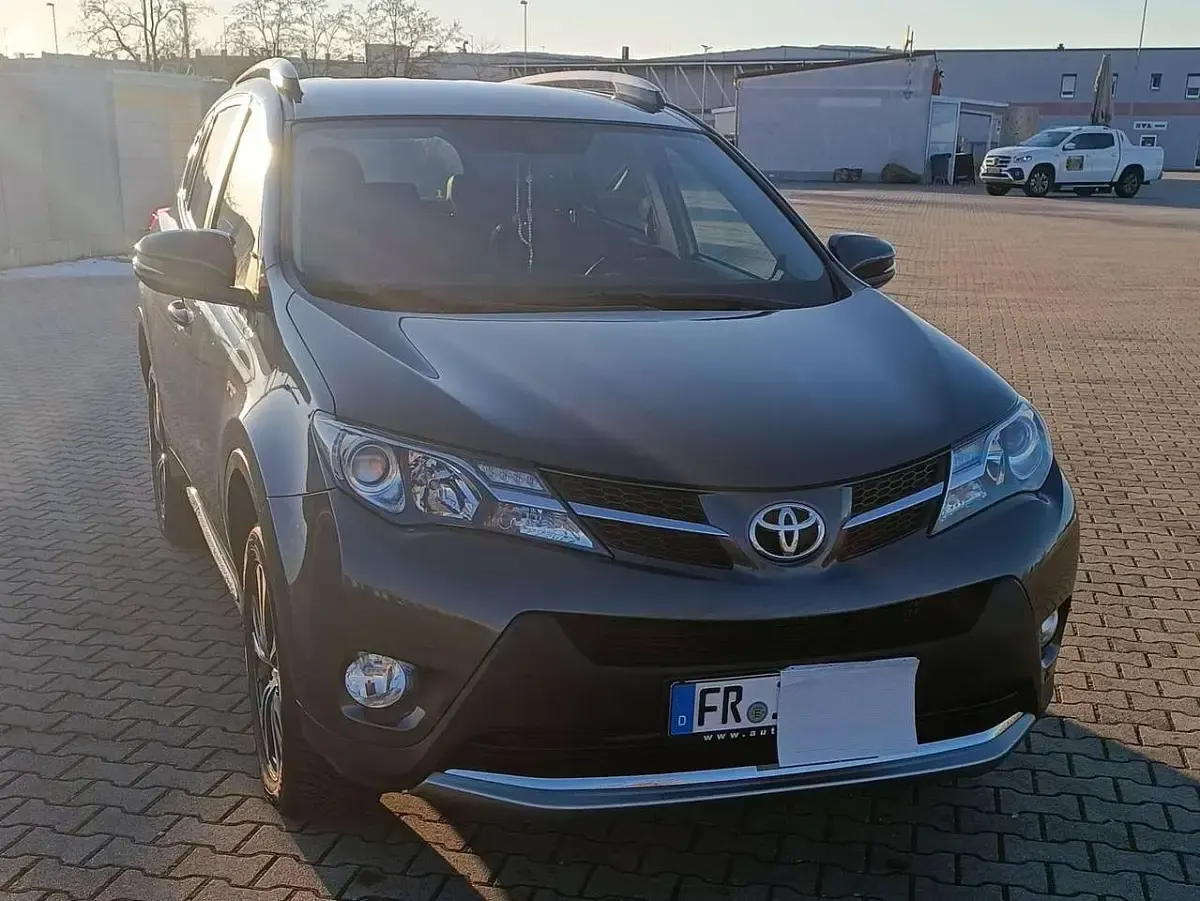Gebraucht Toyota RAV4 Edition-S 150 PS (110 kW) 2015 SUV