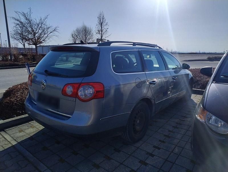 Gebraucht VW Passat 110 PS (80 kW) 2010 Silber Kombi