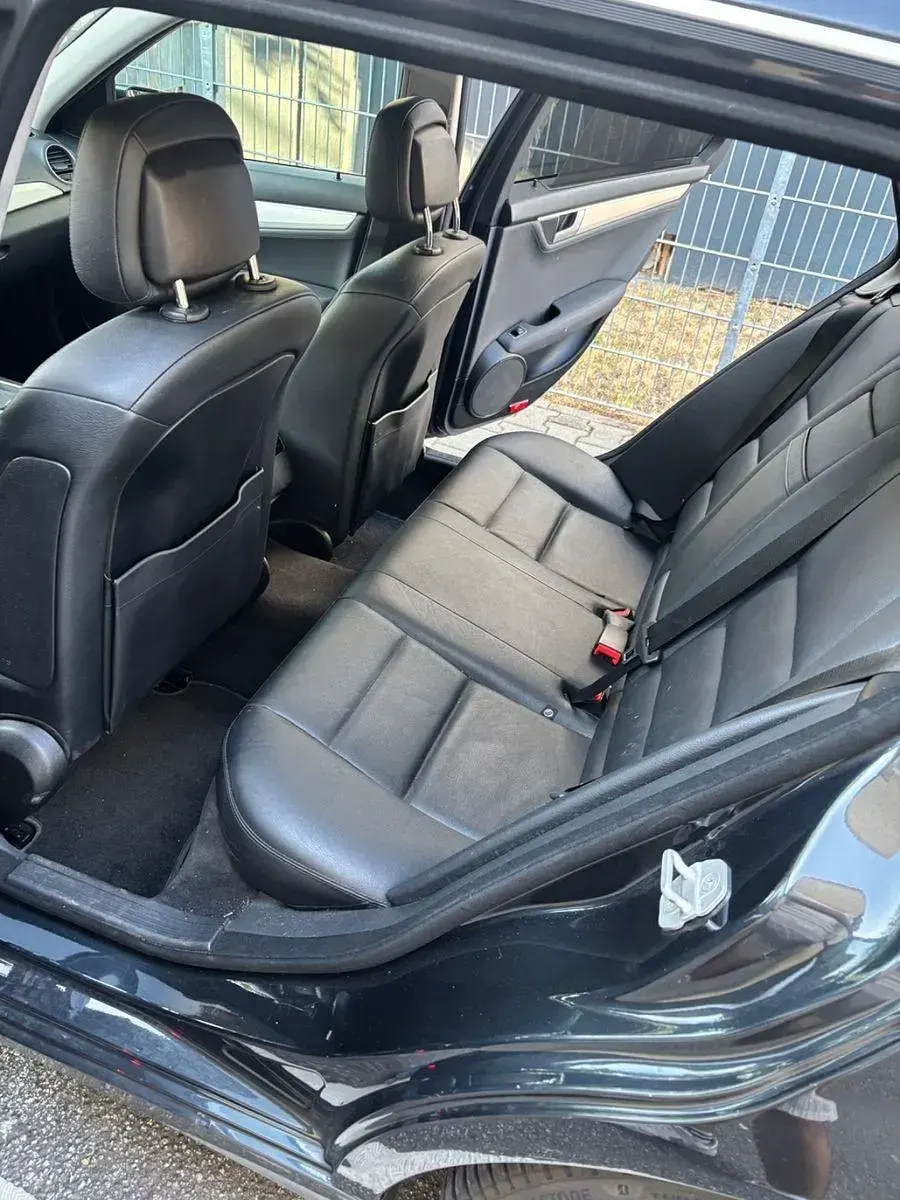 Gebraucht Mercedes 200 185 PS (136 kW) 2014 Schwarz Kombi