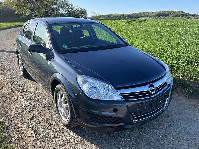 Second-hand Opel Astra Innovation 90 CP (66 kW) 2009 Break