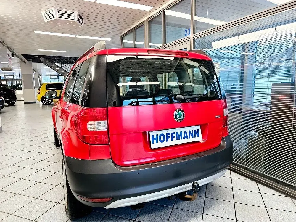 Gebraucht Skoda Yeti Style 105 PS (77 kW) 2013 Rot SUV