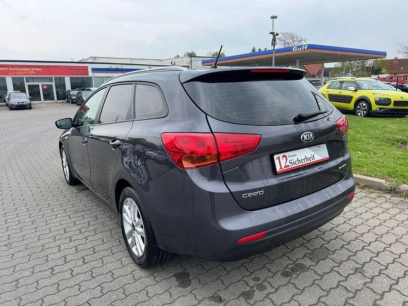 Gebraucht Kia Ceed Sportswagon Edition 7 99 PS (72 kW) 2017 Grau Kombi