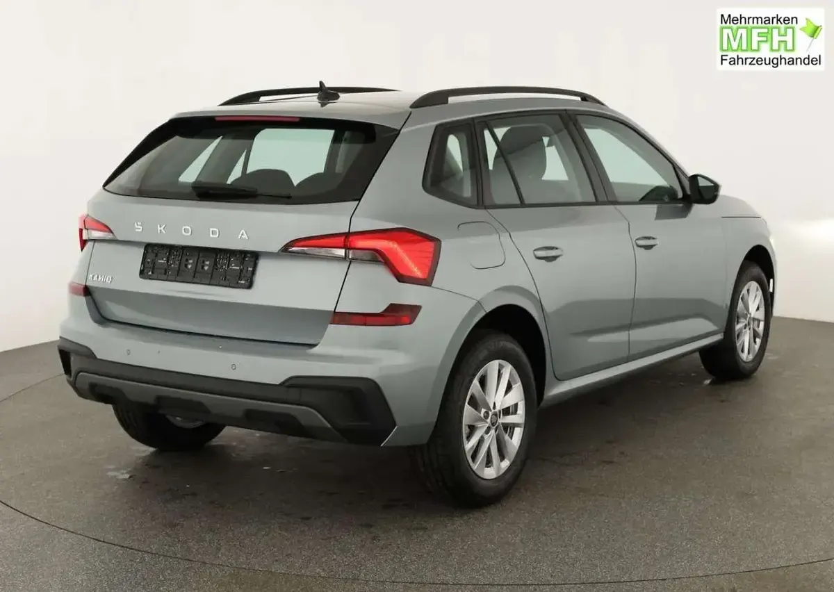 Neu Skoda Kamiq Selection 150 PS (110 kW) 2026 Smokey diamond metallic SUV