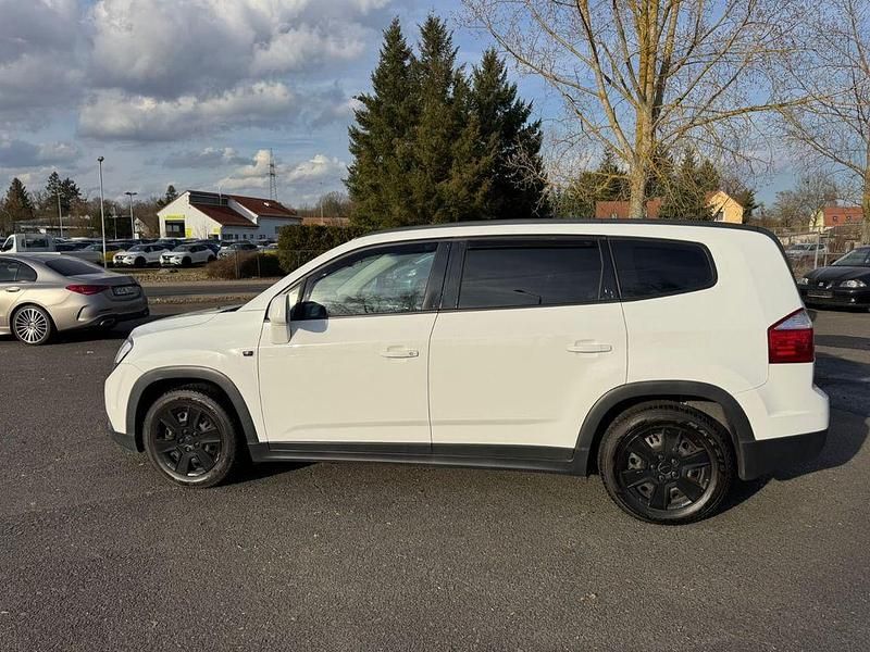 Gebraucht Chevrolet Orlando LS 141 PS (103 kW) 2011 Van / Kleinbus