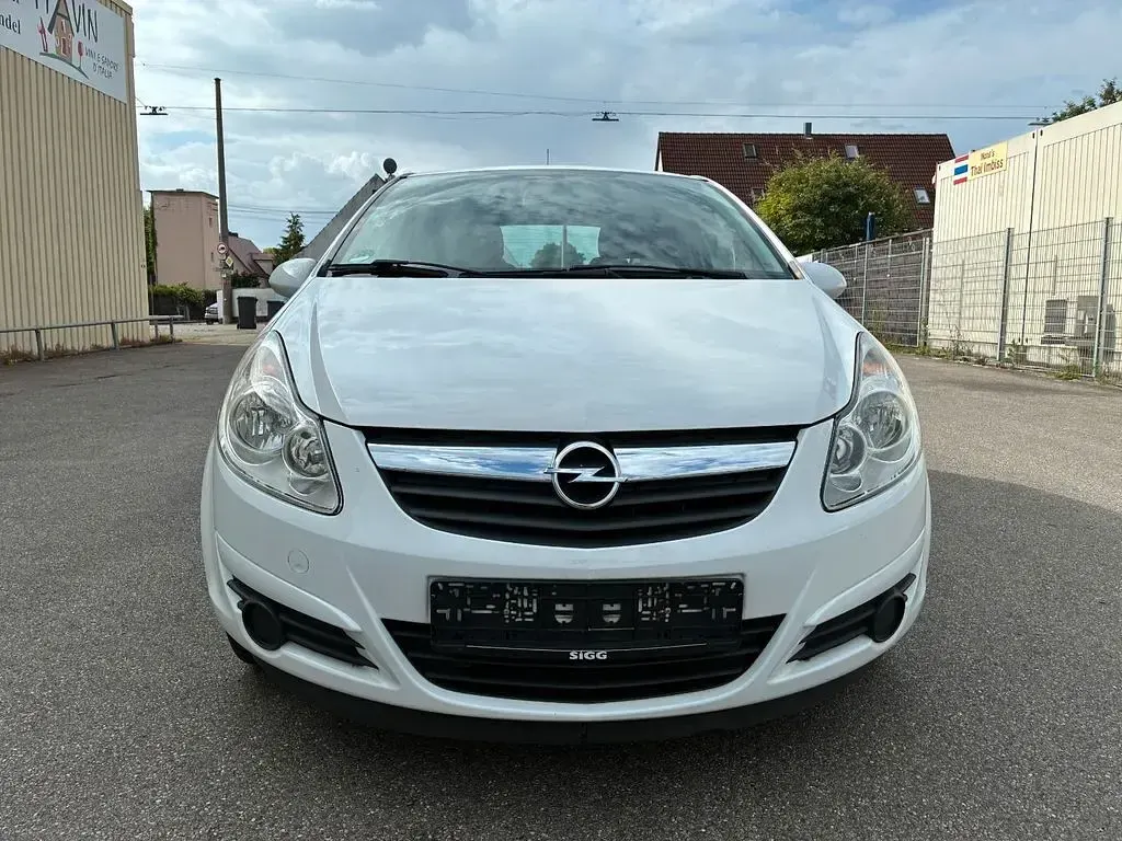 Gebraucht Opel Corsa Selection 69 PS (50 kW) 2010 Weiß Kleinwagen
