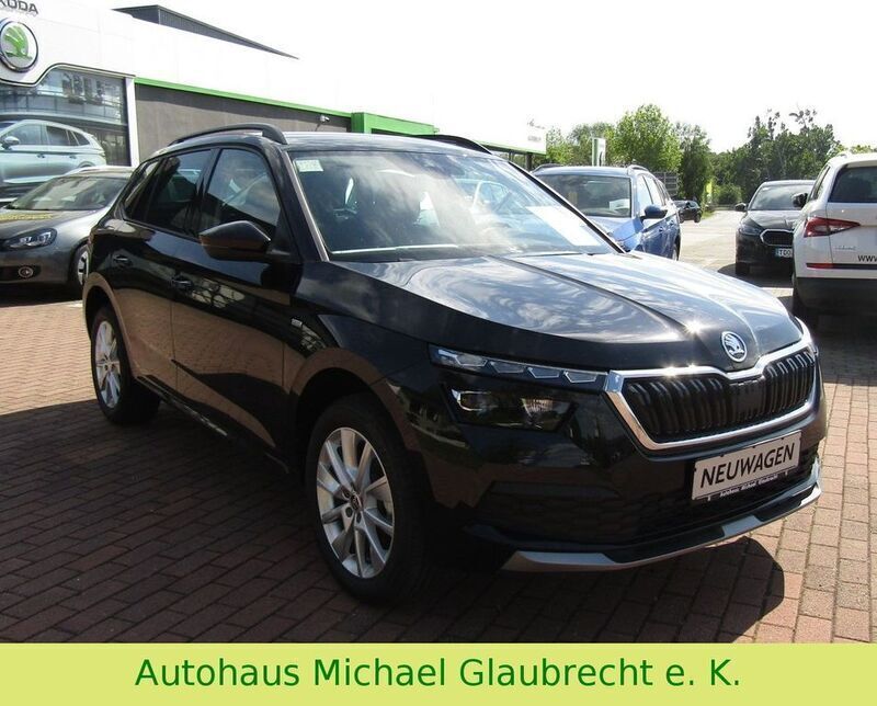 Schwarz Neu 2024 Skoda Kamiq Tour SUV | 34.607 € - Bild 1/4