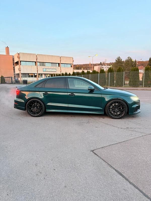 Gebraucht Audi RS3 Ambiente 500 PS (367 kW) 2020 Limousine