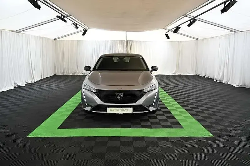 Gebraucht Peugeot 308 SW Style 145 PS (106 kW) 2025 Grau Kombi