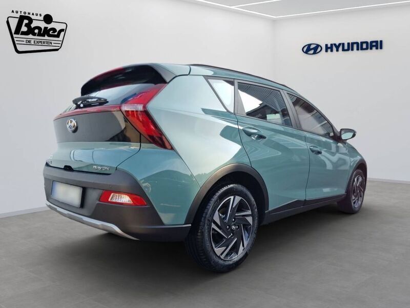 Gebraucht Hyundai Bayon Trend 101 PS (74 kW) 2024 Grün SUV