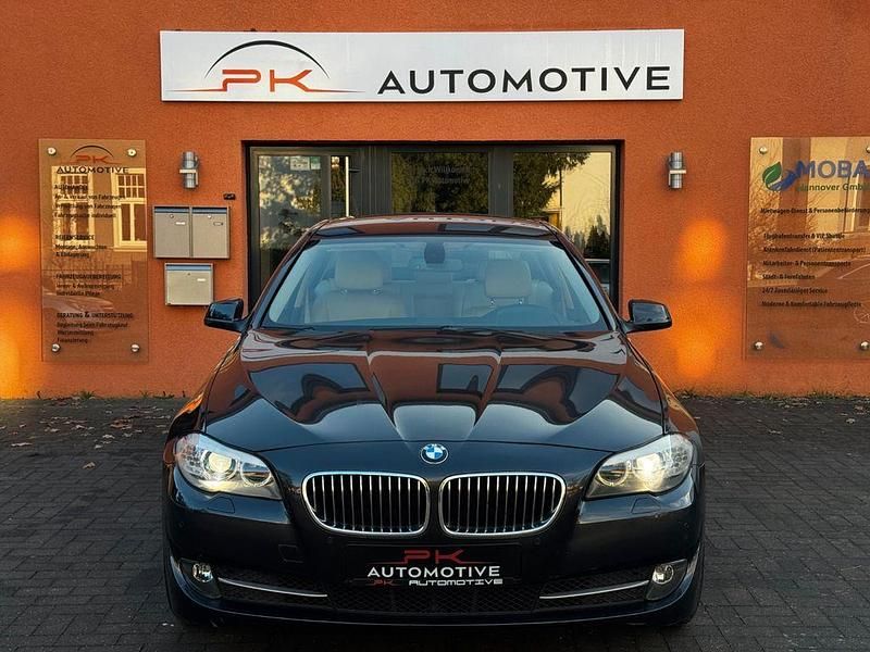 Gebraucht BMW 530 Performance 204 PS (150 kW) 2010 Grau Limousine