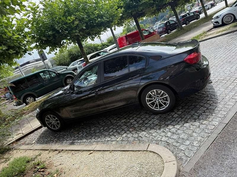 Schwarz Gebraucht 2014 BMW 315 Kleinwagen | 8.500 € - Bild 1/4