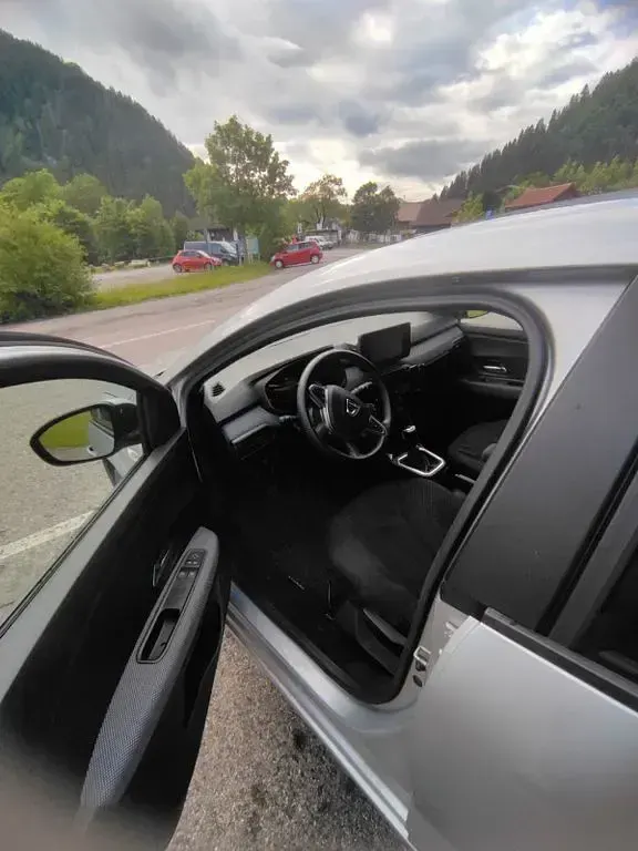 Gebraucht Dacia Sandero Comfort 67 PS (49 kW) 2021 Grau Limousine