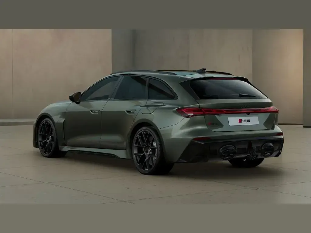 Neu Audi RS5 Sport 639 PS (469 kW) 2026 Grün Kombi