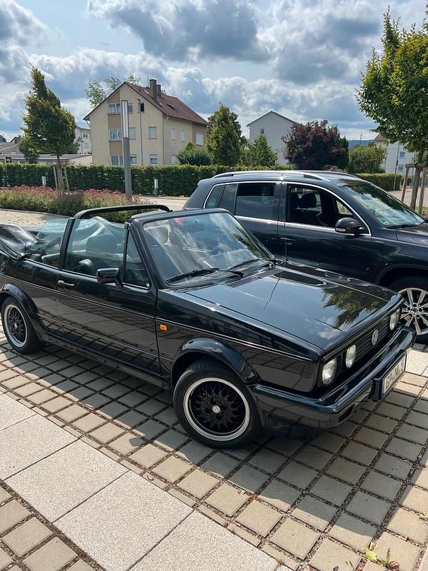 Schwarz Gebraucht 1990 VW Golf Cabriolet Cabrio | 8.999 € - Bild 1/4