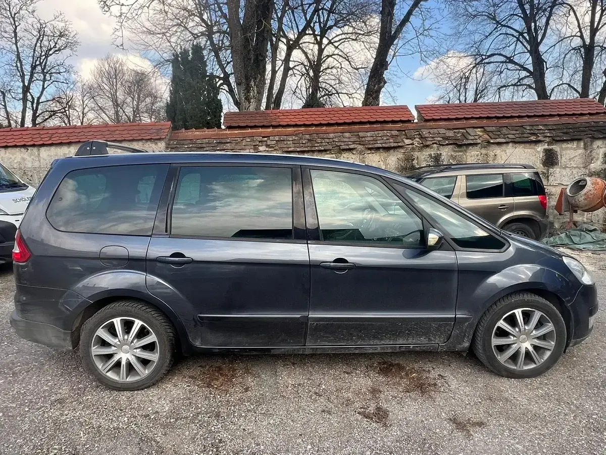 Gebraucht Ford Galaxy 140 PS (102 kW) 2007 Grau Van / Kleinbus