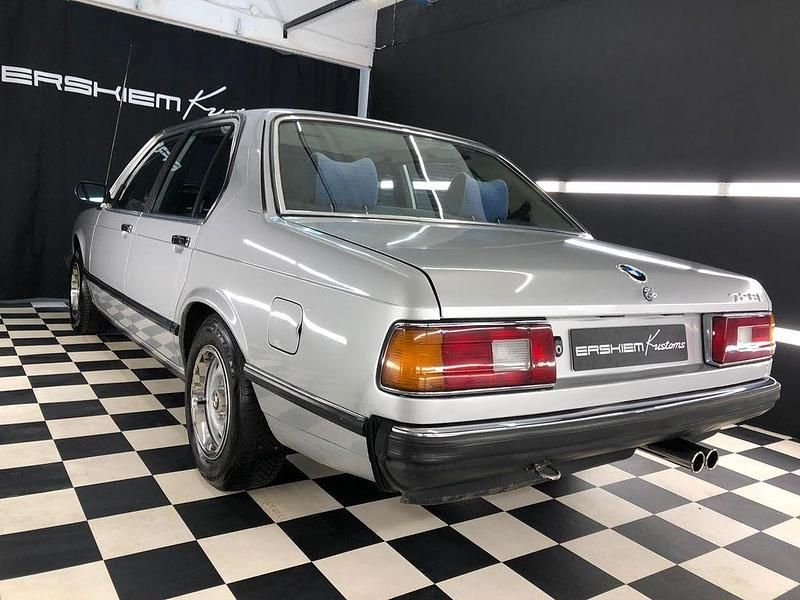 Gebraucht BMW 728 184 PS (135 kW) 1982 Limousine
