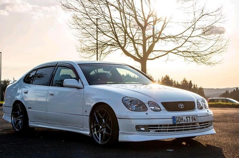Weiß Gebraucht 2000 Toyota Aristo Limousine | 18.900 € - Bild 1/4