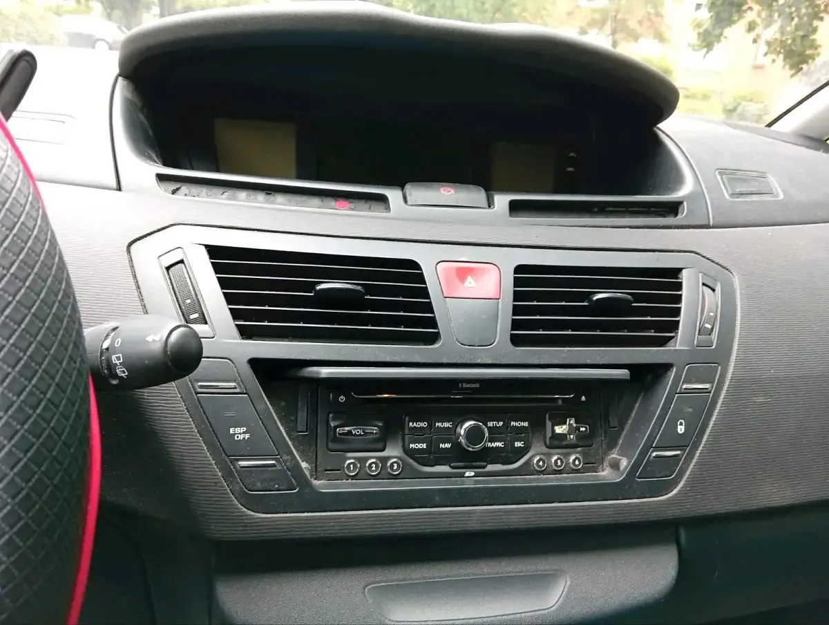 Gebraucht Citroën C4 112 PS (82 kW) 2012 Weiß Van / Kleinbus
