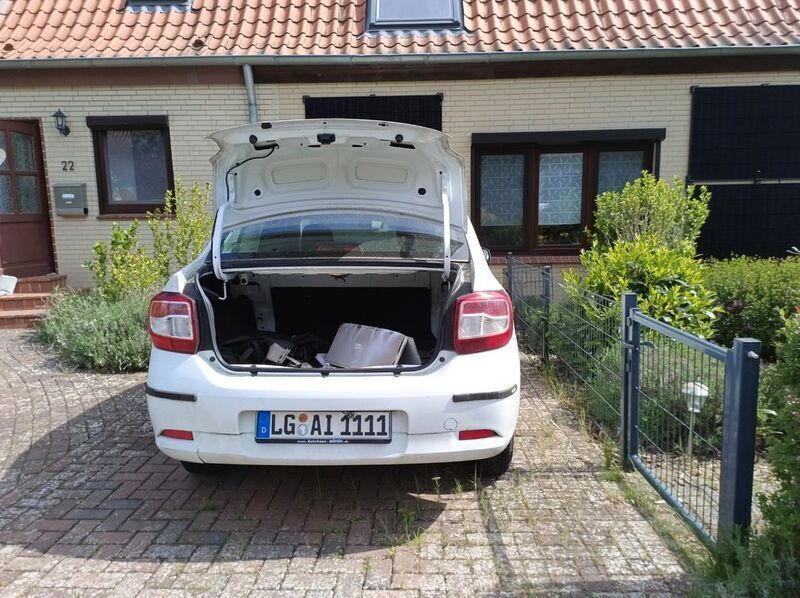 Weiß Gebraucht 2013 Dacia Logan MCV Limousine | 2.790 € (Fairer Preis) - Bild 1/4
