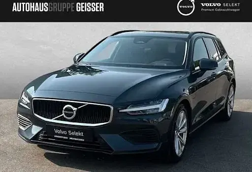 Gebraucht Volvo V60 Core 336 PS (247 kW) 2025 Blau Kombi