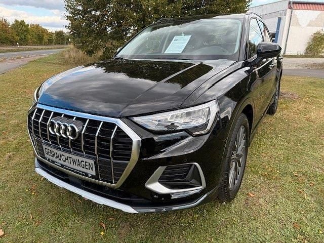 Neu Audi Q3 Advanced 150 PS (110 kW) 2025 Schwarz SUV