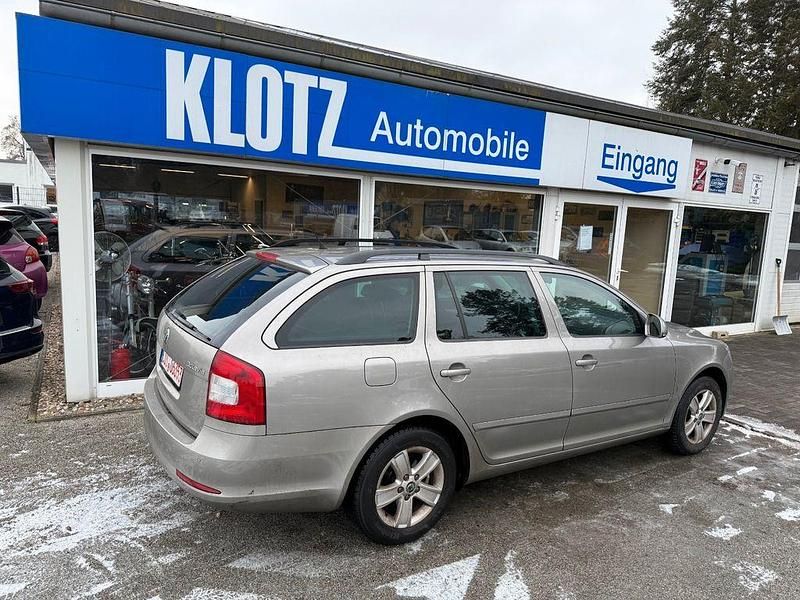 Gebraucht Skoda Octavia Impuls Edition 105 PS (77 kW) 2010 Beige Kombi