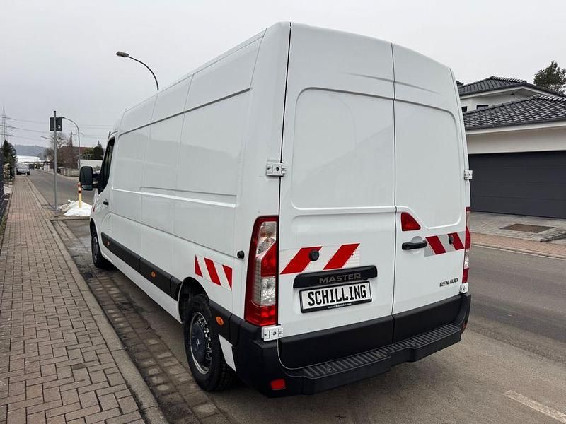 Gebraucht Renault Master 131 PS (96 kW) 2019 Weiß Limousine