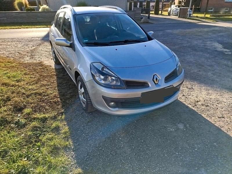 Silber Gebraucht 2008 Renault Clio GrandTour Kombi | 2.500 € (Fairer Preis) - Bild 1/4