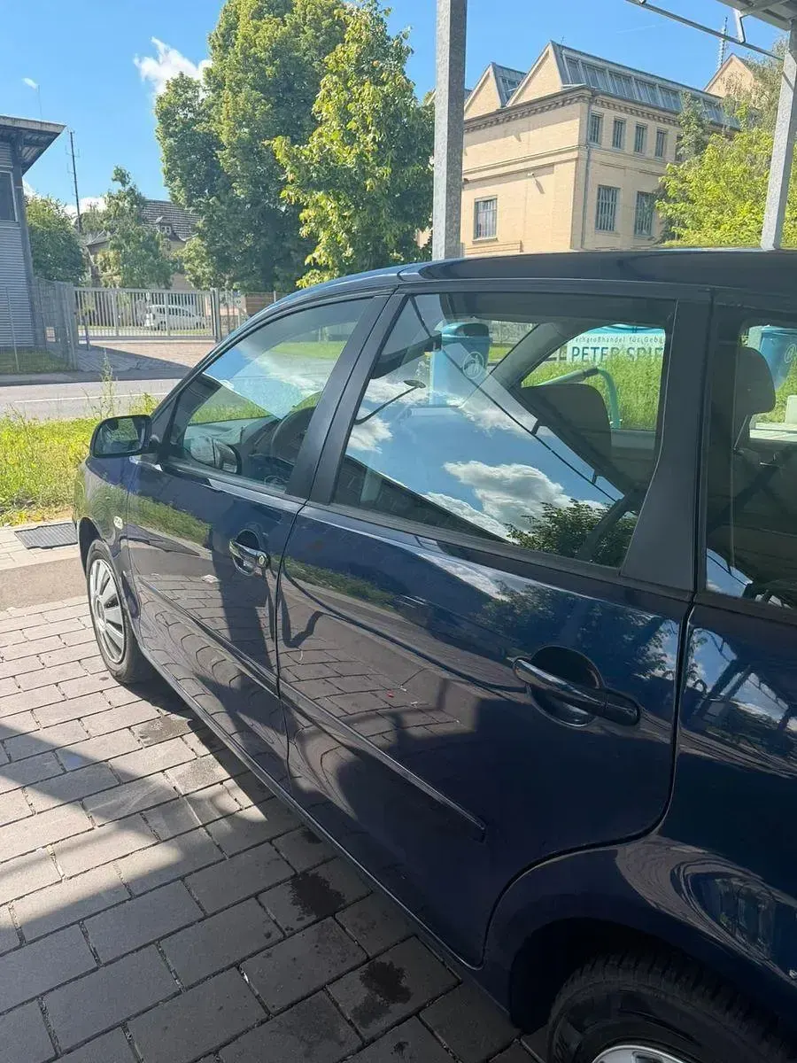 Gebraucht VW Polo Basis 64 PS (47 kW) 2006 Blau Kleinwagen