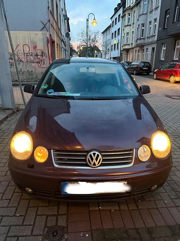 Rot Gebraucht 2003 VW Polo Kombi | 800 € (Fairer Preis) - Bild 1/4
