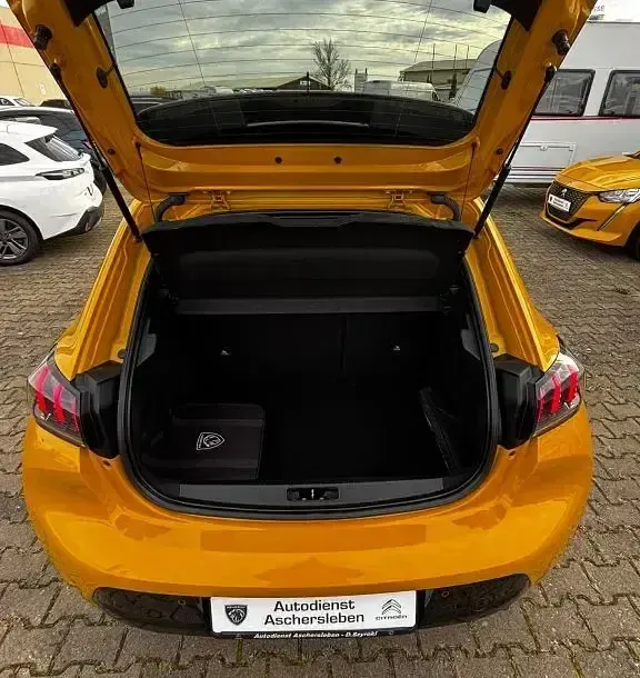 Gebraucht Peugeot e-208 Active 100 kW (136 PS) 2021 Other Kleinwagen