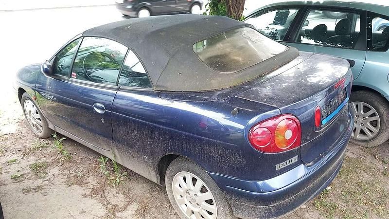 Blau Gebraucht 2003 Renault Mégane Cabriolet Cabrio | 1.900 € - Bild 1/4