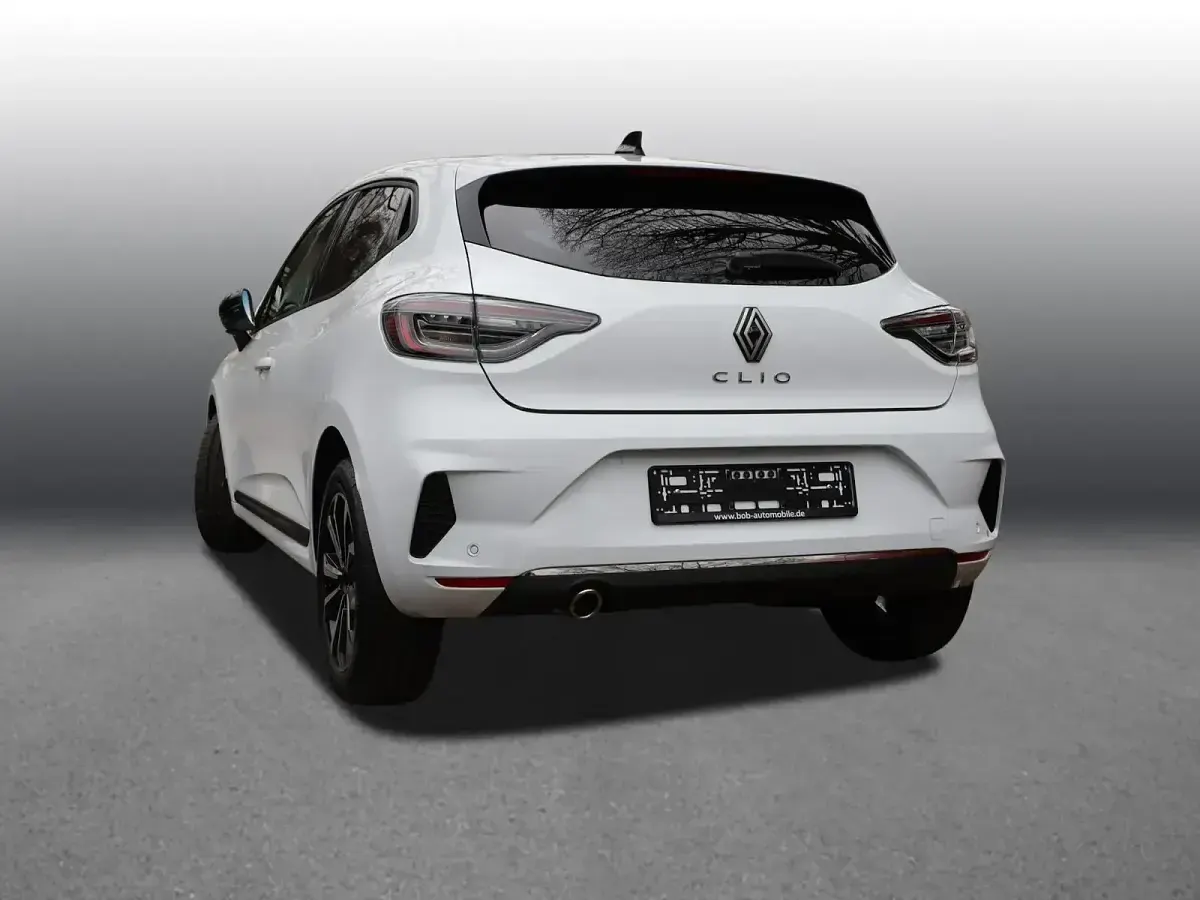 Gebraucht Renault Clio Techno 91 PS (66 kW) 2025 Arktisweiß Kleinwagen