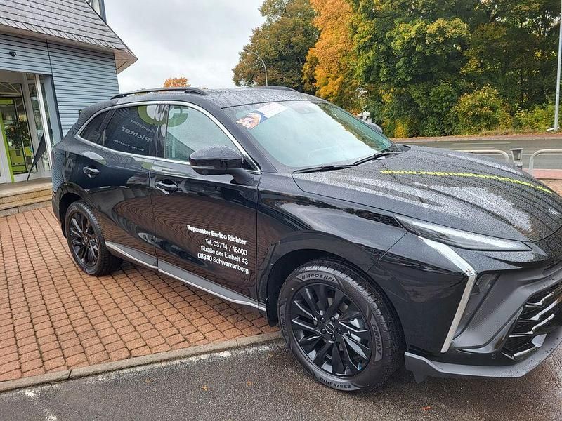 Neu DFSK Forthing 5 177 PS (130 kW) 2025 Schwarz SUV