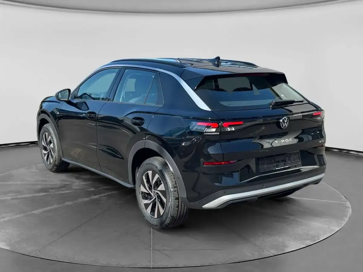 Neu VW T-Roc Trendline 116 PS (85 kW) 2026 Wolf grey (grau), metallic SUV