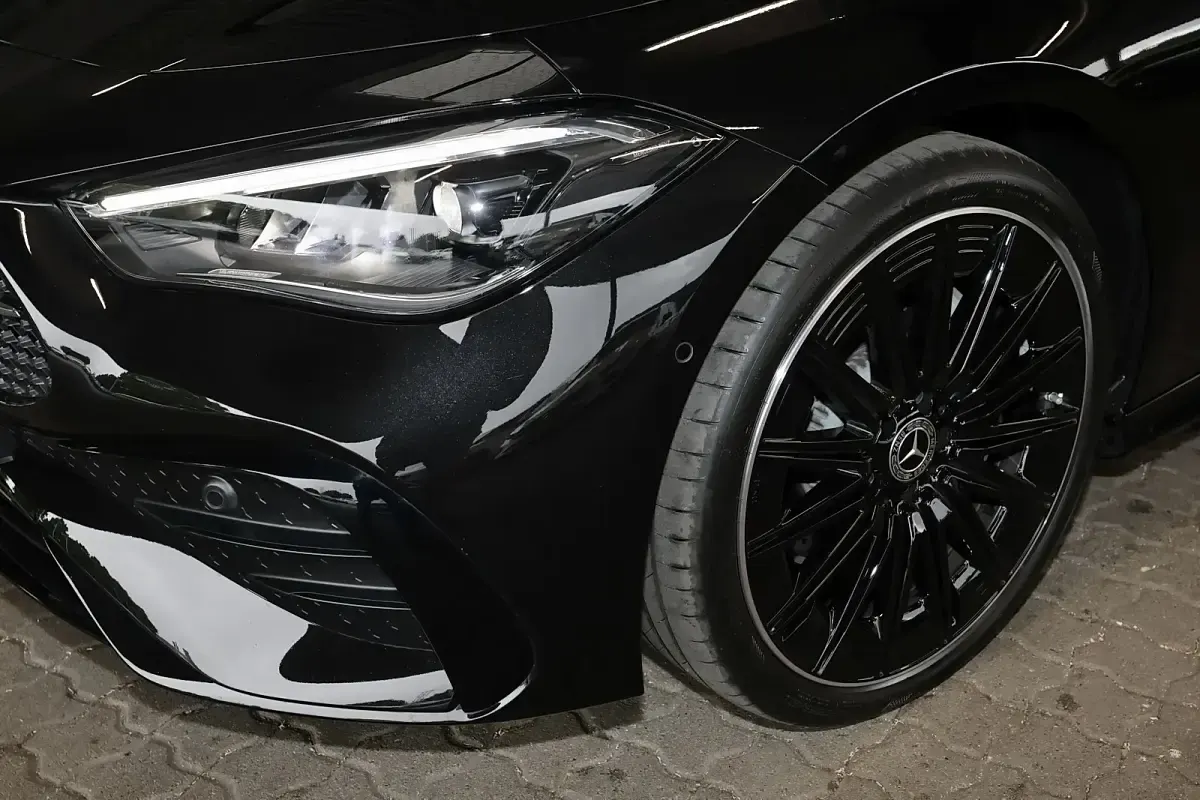 Gebraucht Mercedes CLE200 AMG 204 PS (150 kW) 2025 Metalliclack obsidianschwarz Cabrio
